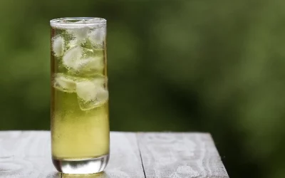 Understanding caffeine in green iced tea: what you need to know